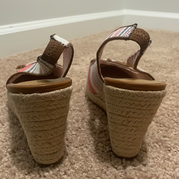 GH Bass and CO Sling Back Wedge - Picture 4 of 7